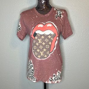 Bella Canvas LV Lips Tee